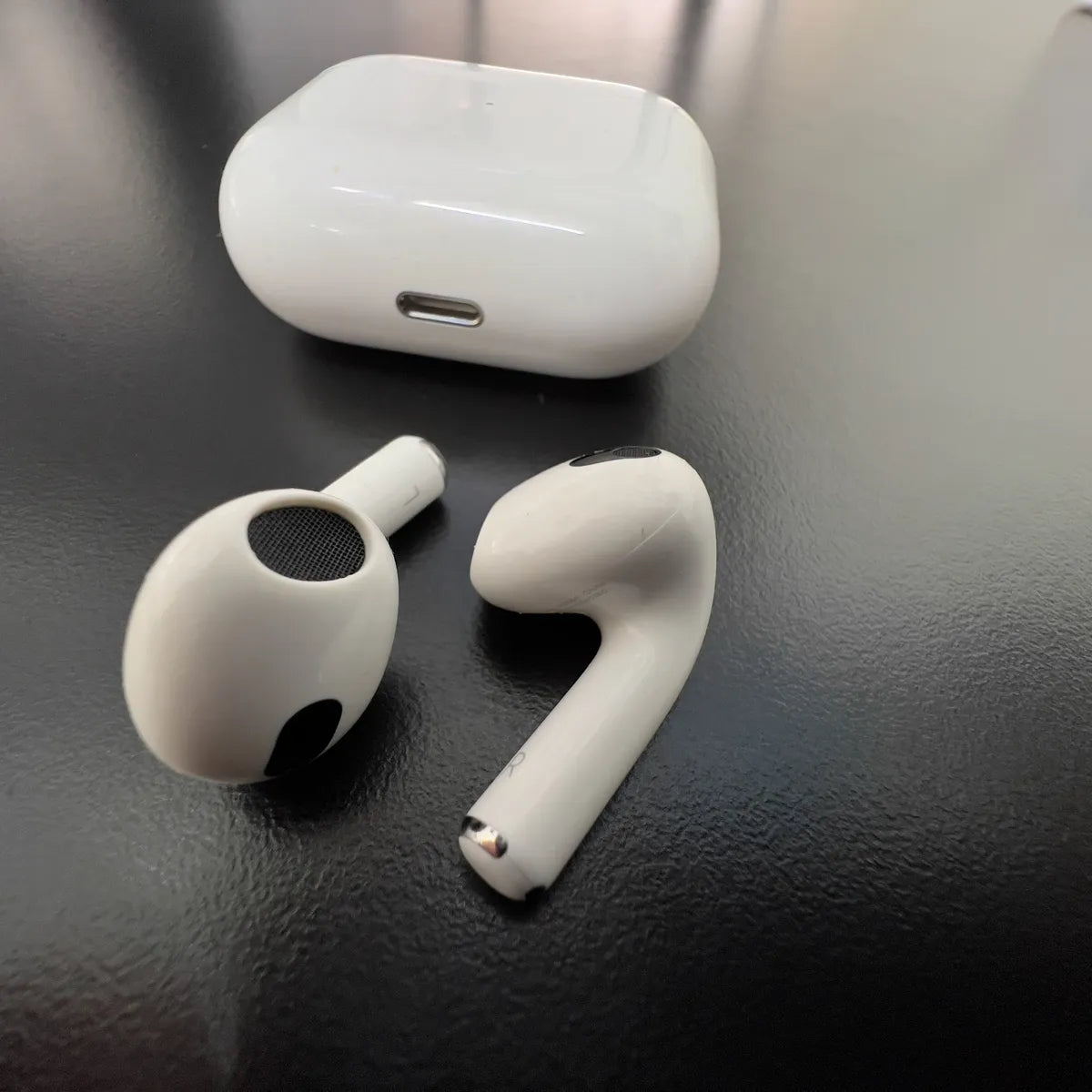 AirPods 3ª Geração - Som Imersivo e Conforto Sem Fios